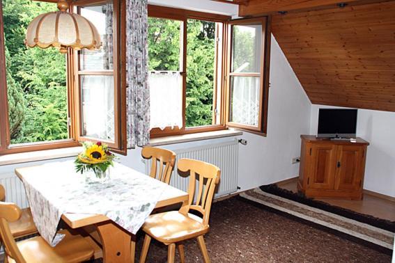 Hotel Bayerischer Hof Rehlings Weißensberg Chambre photo